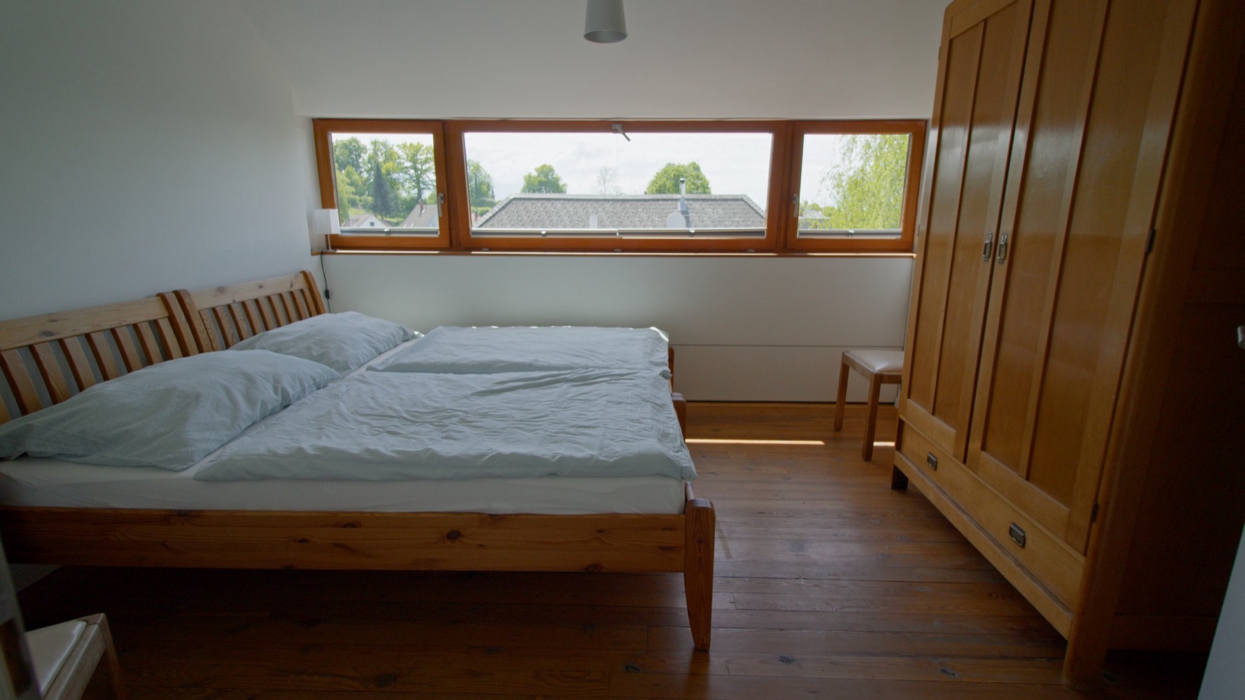 Bedroom with double bed
